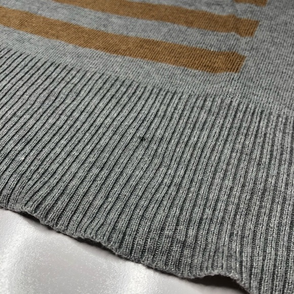 Smart SET Grey & Brown Striped V-neck 3/4 Sleeve Pullover Lightweight Sweater - Picture 9 of 13